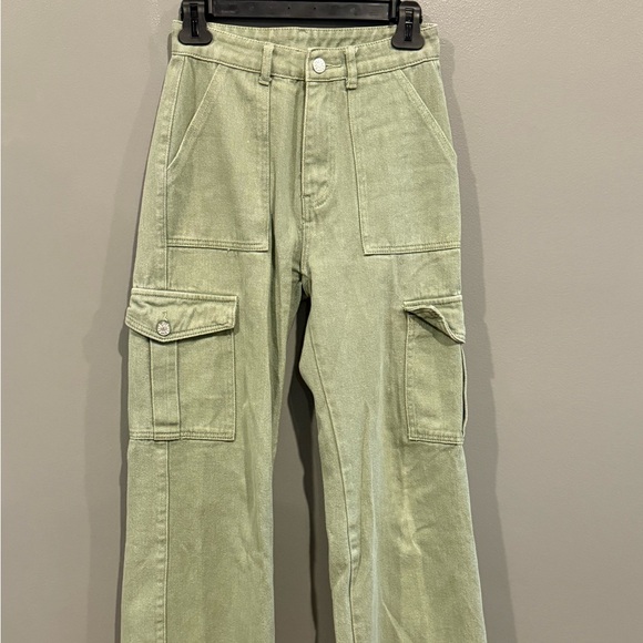 Cider Pants - *GENTLY WORN* Women's Cider XS Alessia Solid Cargo Jeans